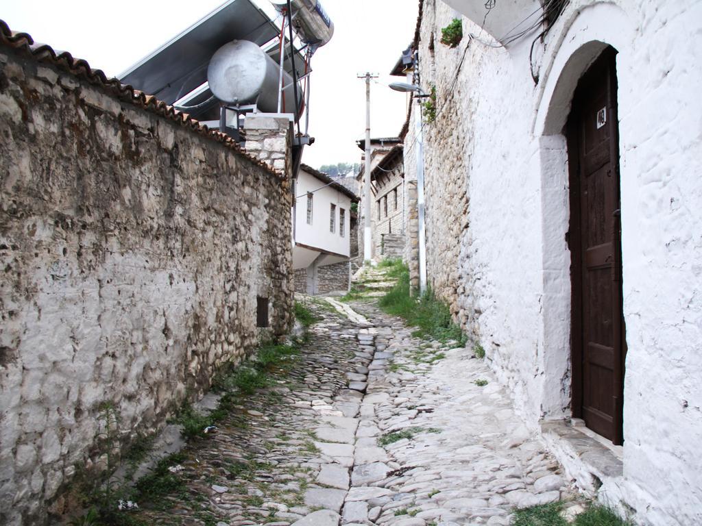 Old Town Hava Baci Hotel Berati Exterior foto